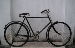 MINOLTA DIGITAL CAMERA